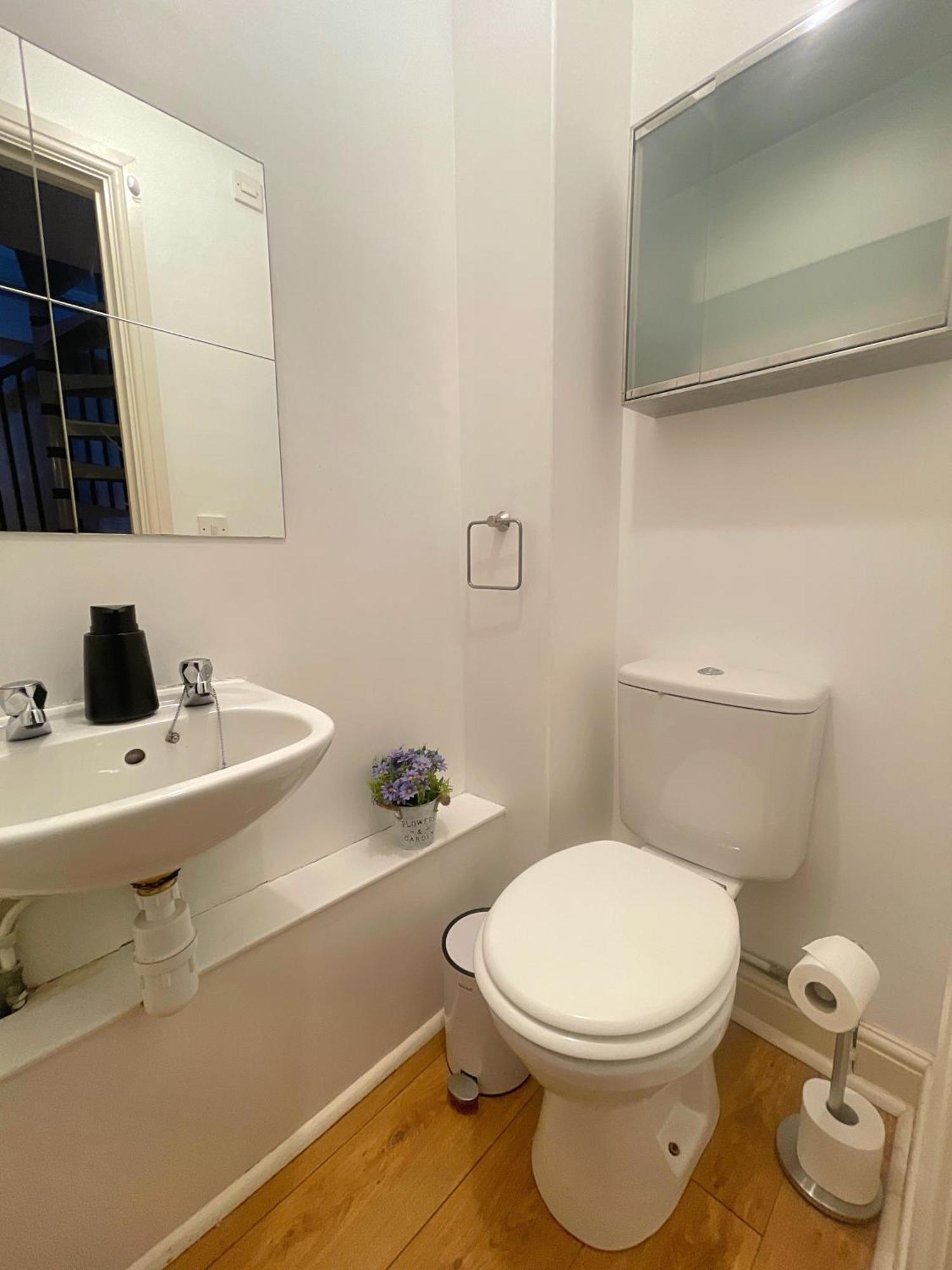 Apartment Vibrant Loft In Grade Ii Listed Georgian Building Sheffield